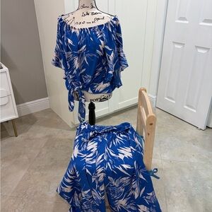 Tyche Blue and White Patterned Ensemble with look of a Jumpsuit but are separate